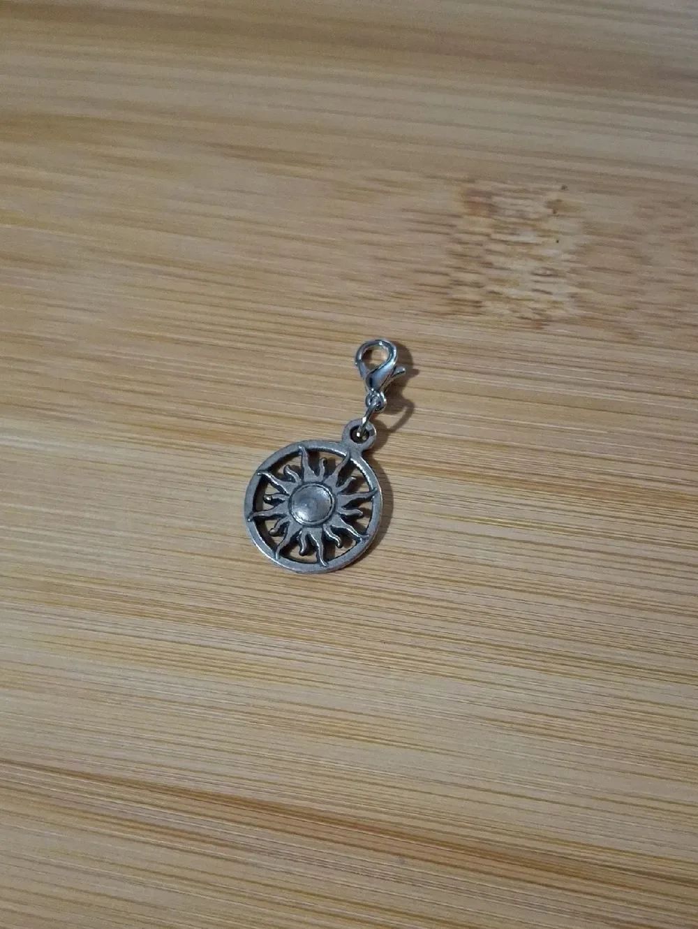 Sunburst Dangle For Floating Lockets